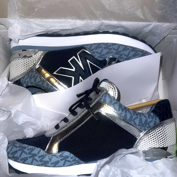 BRAND NEW! Gorgeous MK Maddie trainers with stunning chrome piping. Size 8.5M - Picture 1 of 5